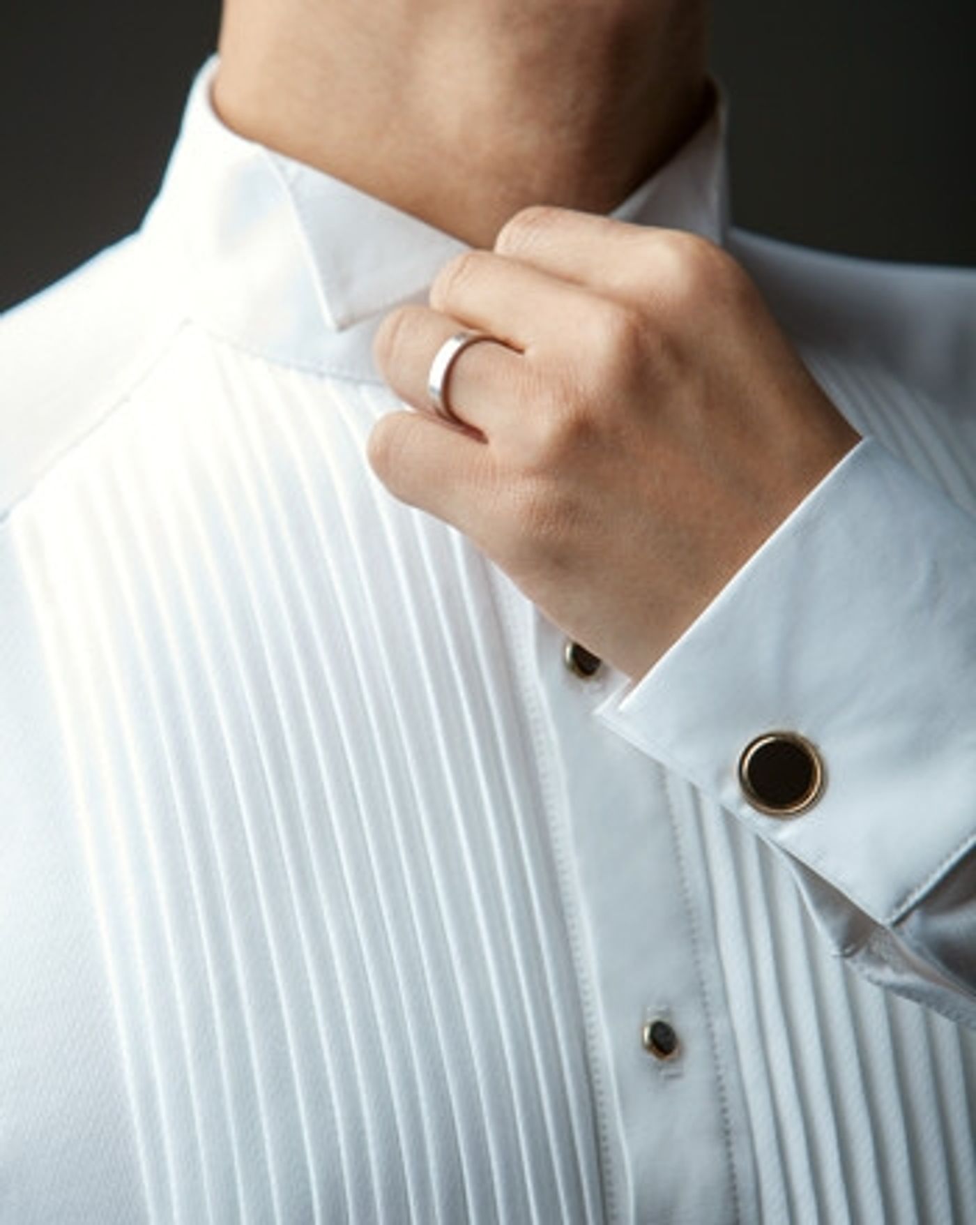 Photo Flash: Violinist Kevin Yu Invents High-Tech Tuxedo Shirt - First Look! Photo Flash: Violinist Kevin Yu Invents High-Tech Tuxedo Shirt - First Look! Image