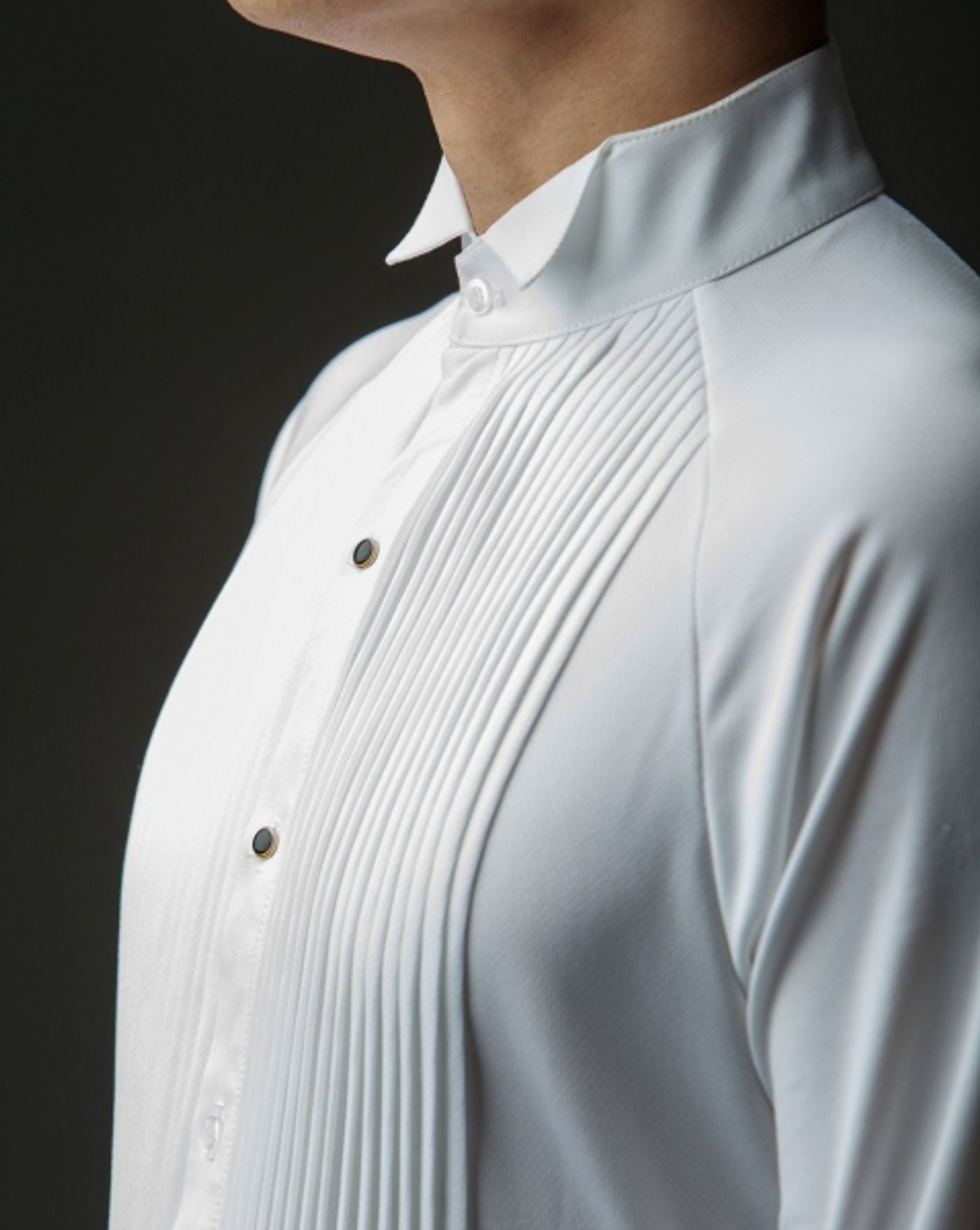 Photo Flash: Violinist Kevin Yu Invents High-Tech Tuxedo Shirt - First Look! Photo Flash: Violinist Kevin Yu Invents High-Tech Tuxedo Shirt - First Look! Image