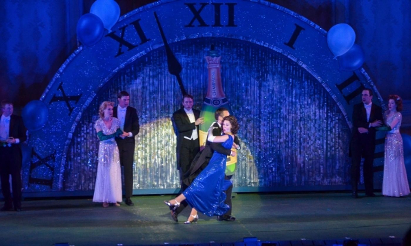 Photo Flash: First Look at Patti Murin, Colin Donnell, Nancy Opel & More in HOLIDAY INN at The Muny  Image