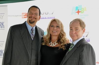 Penn Jillette, Delilah (Lite FM 106.7) and Raymond Teller Photo