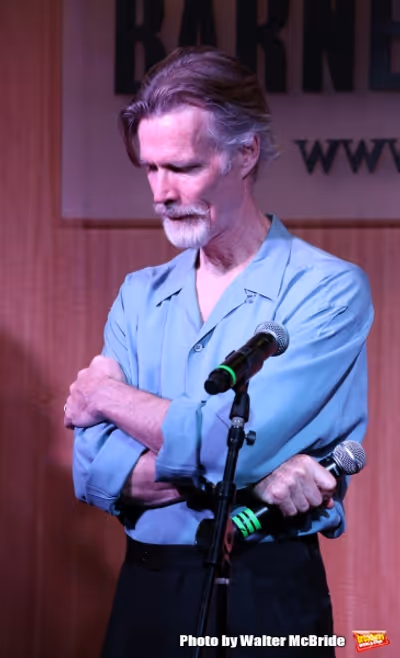 Tom Nelis Photo