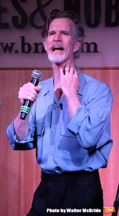 Tom Nelis Photo
