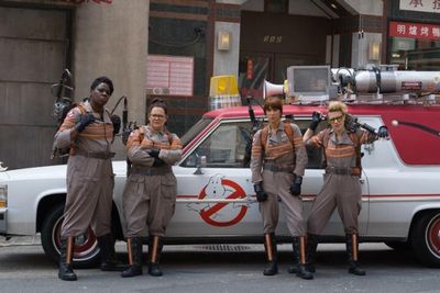 Leslie Jones, Melissa McCarthy, Kristen Wiig and Kate McKinnon in costume for the GHO Photo