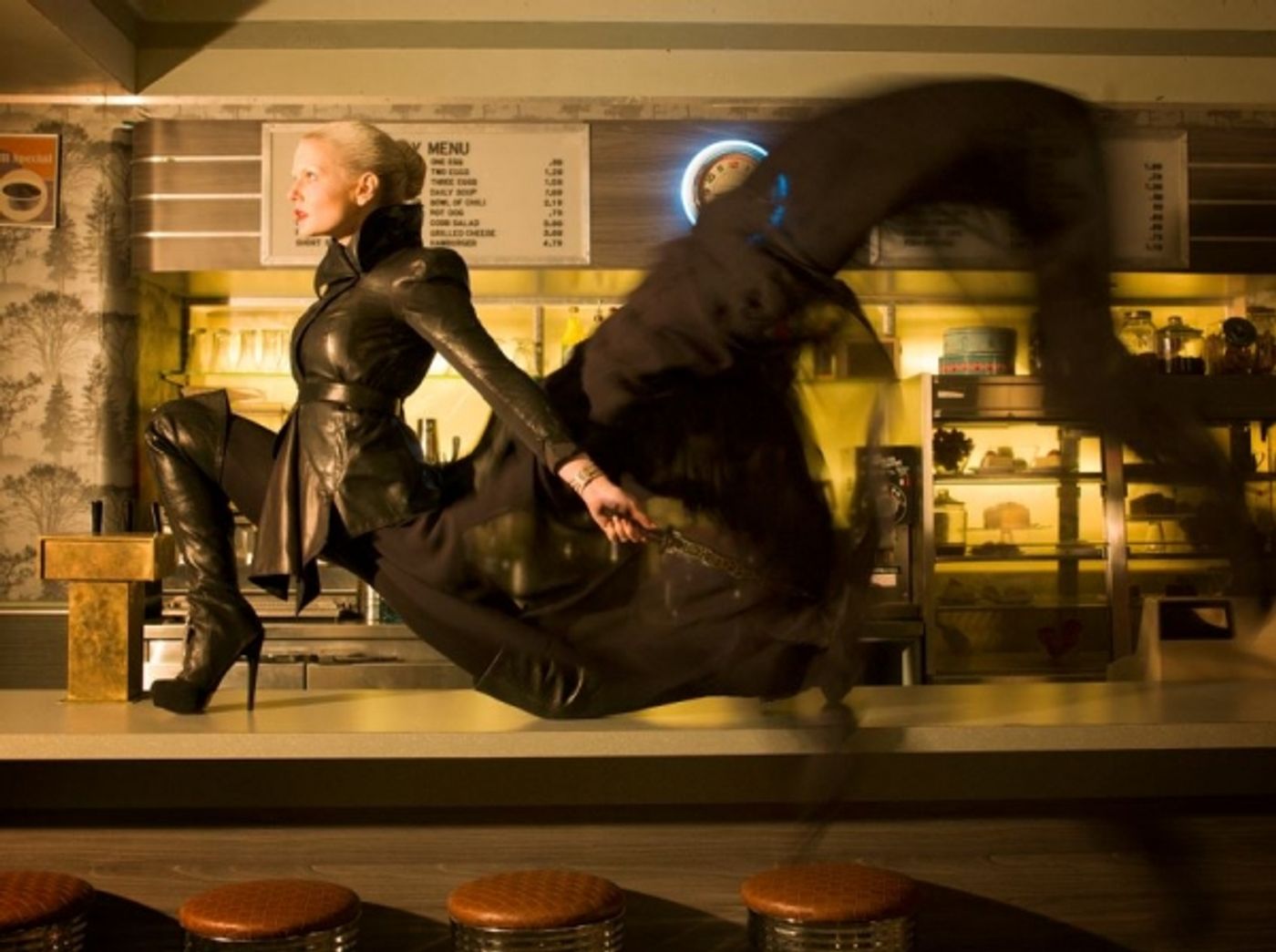 Photo Flash: ABC Releases New Shots from ONCE UPON A TIME Season 5  Image