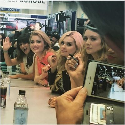 Lea Michele, Skyler Samuels, Abigail Breslin, Billie Lourd Photo