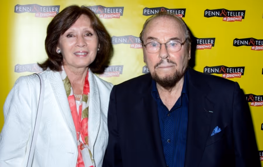 Photo Coverage: On the Red Carpet for Opening Night of PENN & TELLER ON BROADWAY Image
