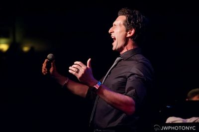Aaron Lazar Photo