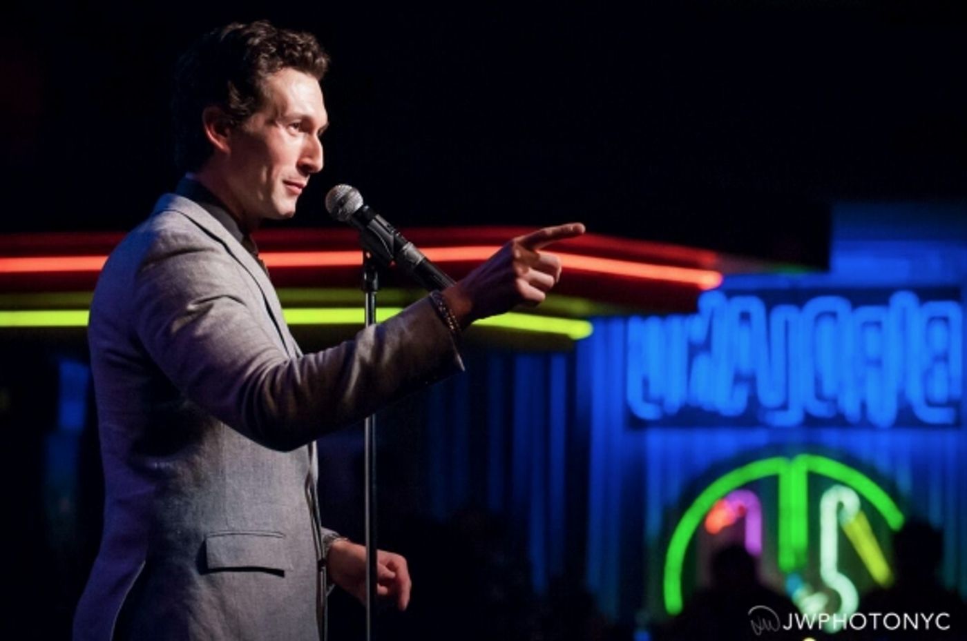 Photo Flash: Broadway's Aaron Lazar Plays Birdland  Image