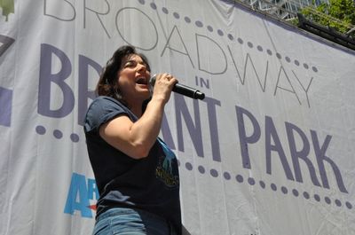 Laura Michelle Kelly Photo