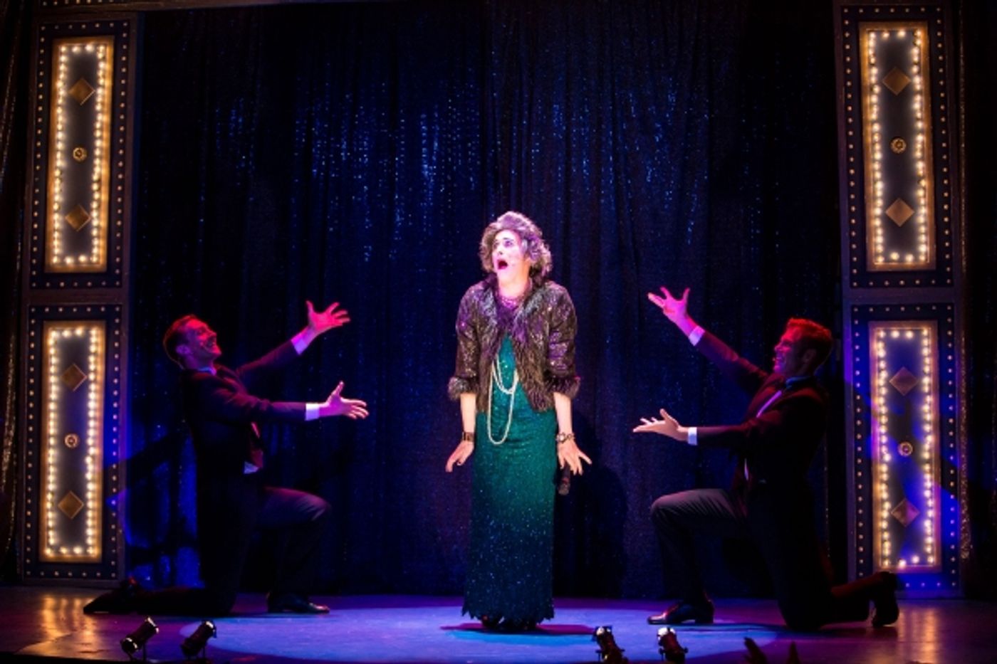 Photo Flash: First Look at MRS. SMITH'S BROADWAY CAT-TACULAR! Off-Broadway  Image