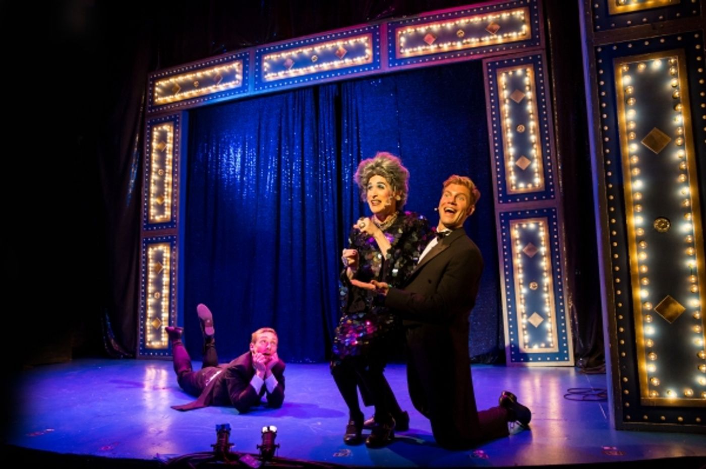 Photo Flash: First Look at MRS. SMITH'S BROADWAY CAT-TACULAR! Off-Broadway  Image