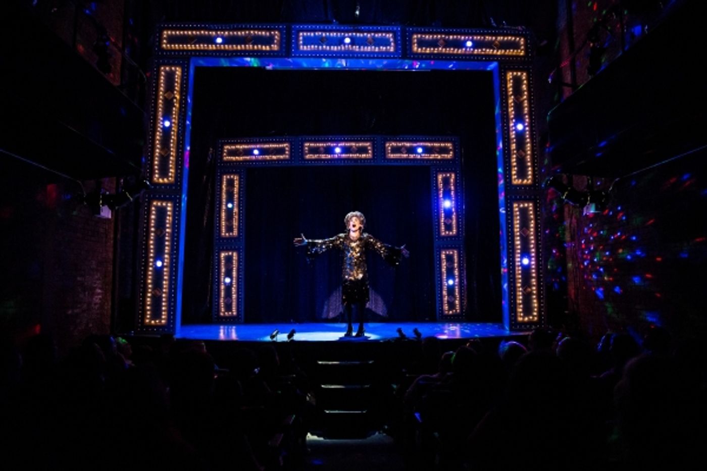 Photo Flash: First Look at MRS. SMITH'S BROADWAY CAT-TACULAR! Off-Broadway  Image