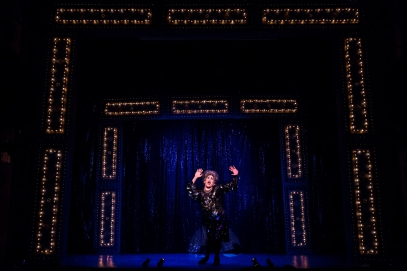 Photo Flash: First Look at MRS. SMITH'S BROADWAY CAT-TACULAR! Off-Broadway  Image