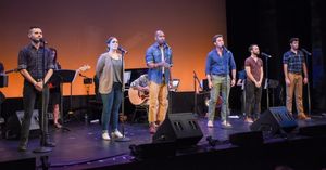 Josh Tolle, Bryan Terrell Clark, Jaron Barney, Taylor Noble, Zach Reiner-Harris and Gabe Violett @ BroadwayWorld Josh Tolle, Bryan Terrell Clark, Jaron Barney, Taylor Noble, Zach Reiner-Harris and G Photo