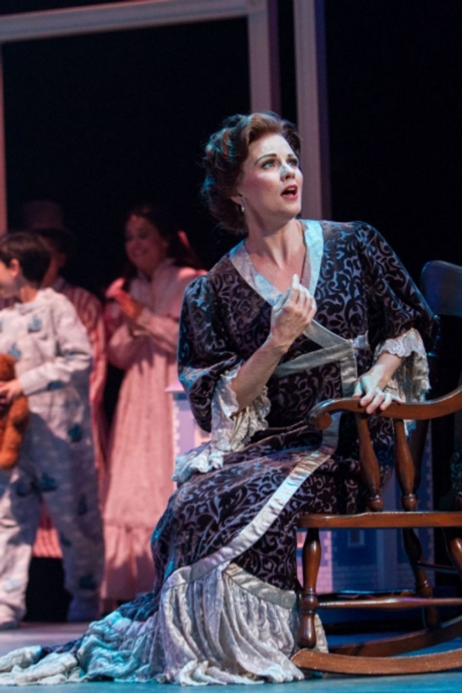 Photo Flash: First Look at Jenn Colella, Jennifer Hope Wills, Paul Schoeffler and More in PETER PAN at Music Circus Image