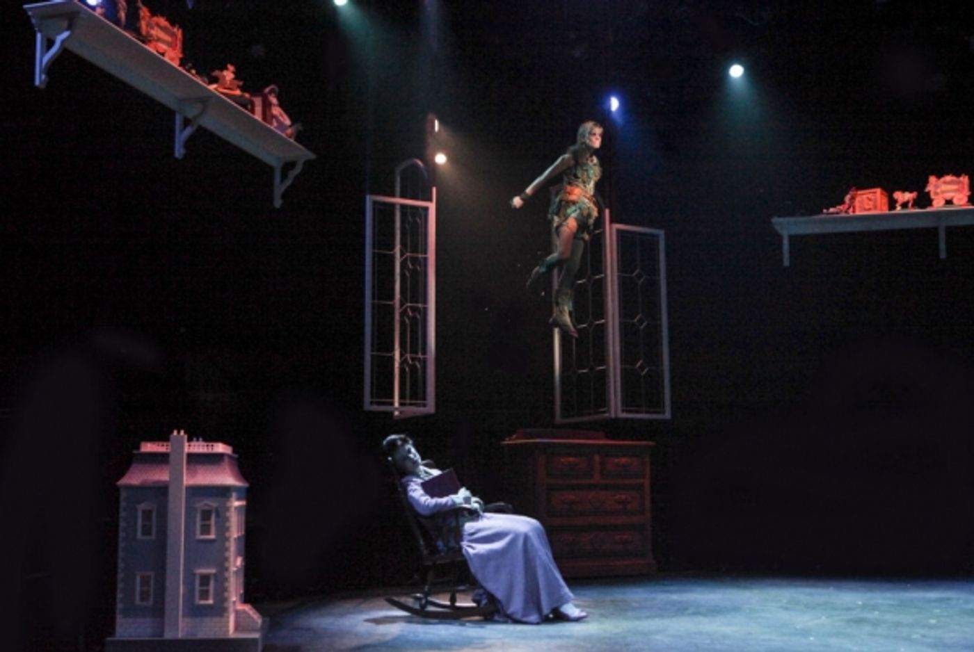 Photo Flash: First Look at Jenn Colella, Jennifer Hope Wills, Paul Schoeffler and More in PETER PAN at Music Circus  Image