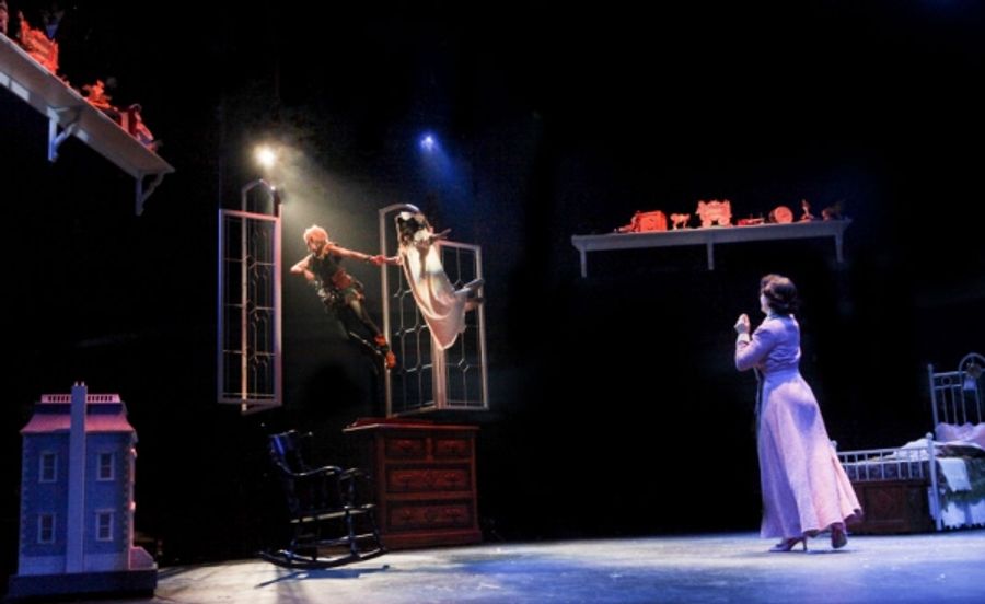 Photo Flash: First Look at Jenn Colella, Jennifer Hope Wills, Paul Schoeffler and More in PETER PAN at Music Circus Image