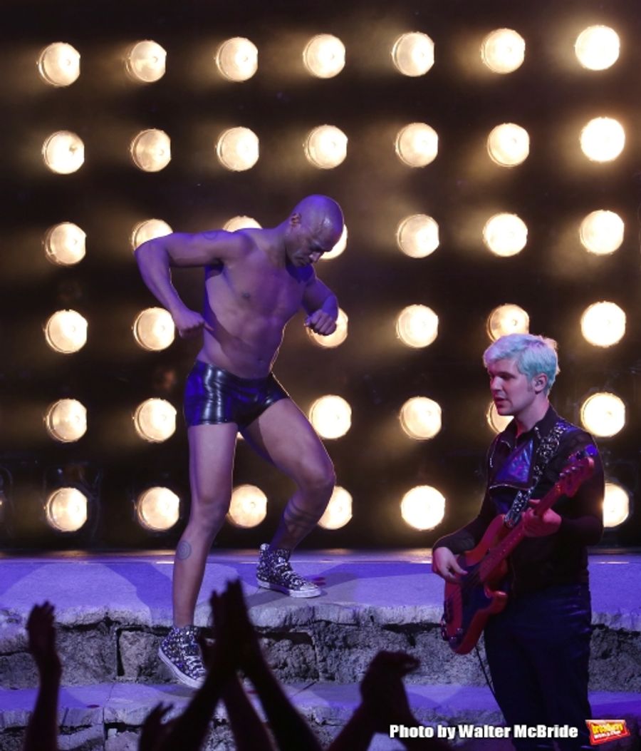 Photo Coverage: Taye Diggs Takes First Bows in HEDWIG AND THE ANGRY INCH! Image
