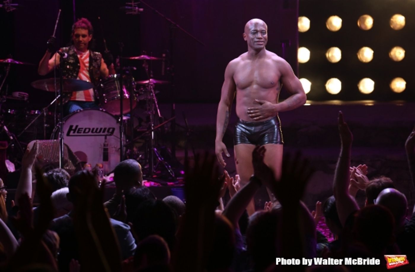 Photo Coverage: Taye Diggs Takes First Bows in HEDWIG AND THE ANGRY INCH!  Image