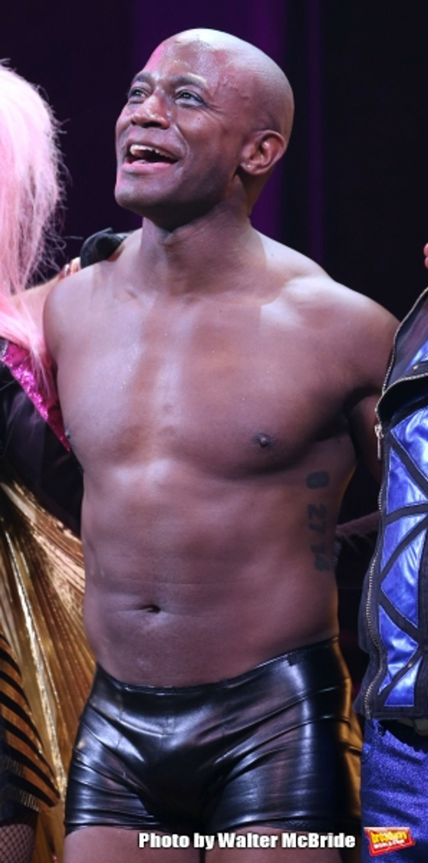 Photo Coverage: Taye Diggs Takes First Bows in HEDWIG AND THE ANGRY INCH!  Image