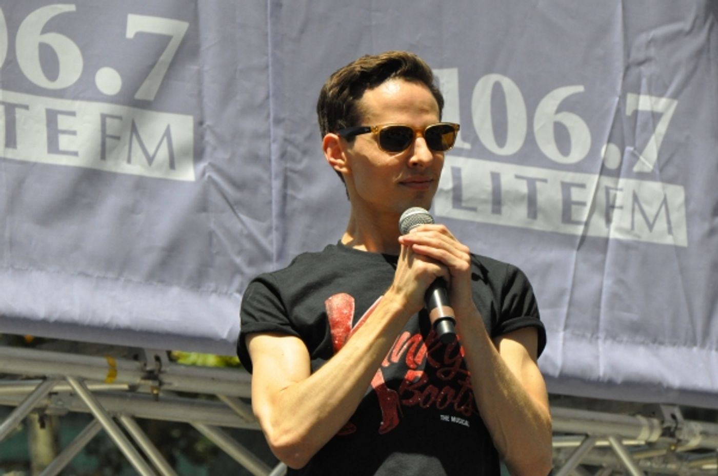 Photo Coverage: Casts of KINKY BOOTS, BEAUTIFUL, PHANTOM & More Perform in Bryant Park  Image