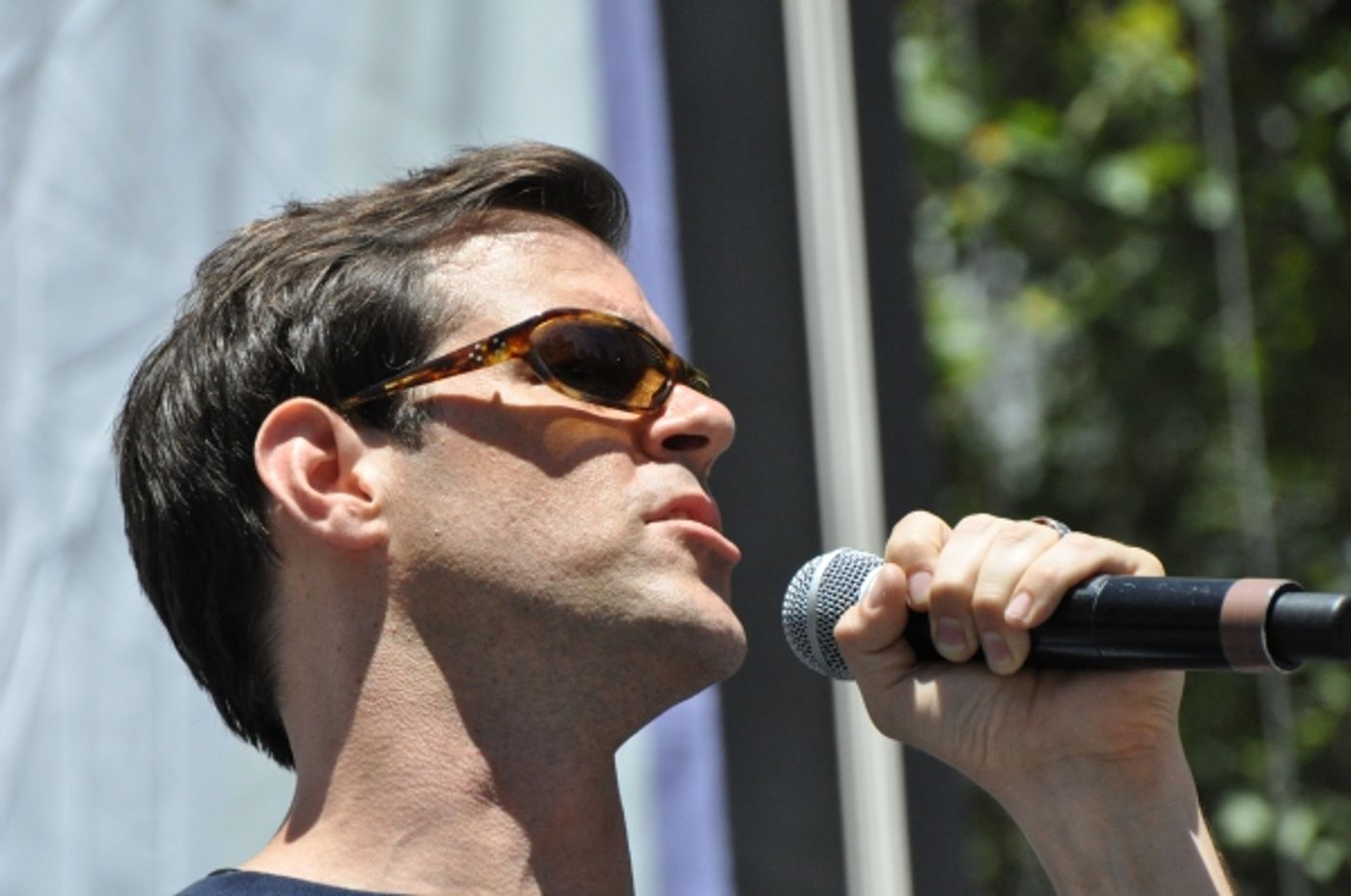 Photo Coverage: Casts of KINKY BOOTS, BEAUTIFUL, PHANTOM & More Perform in Bryant Park  Image