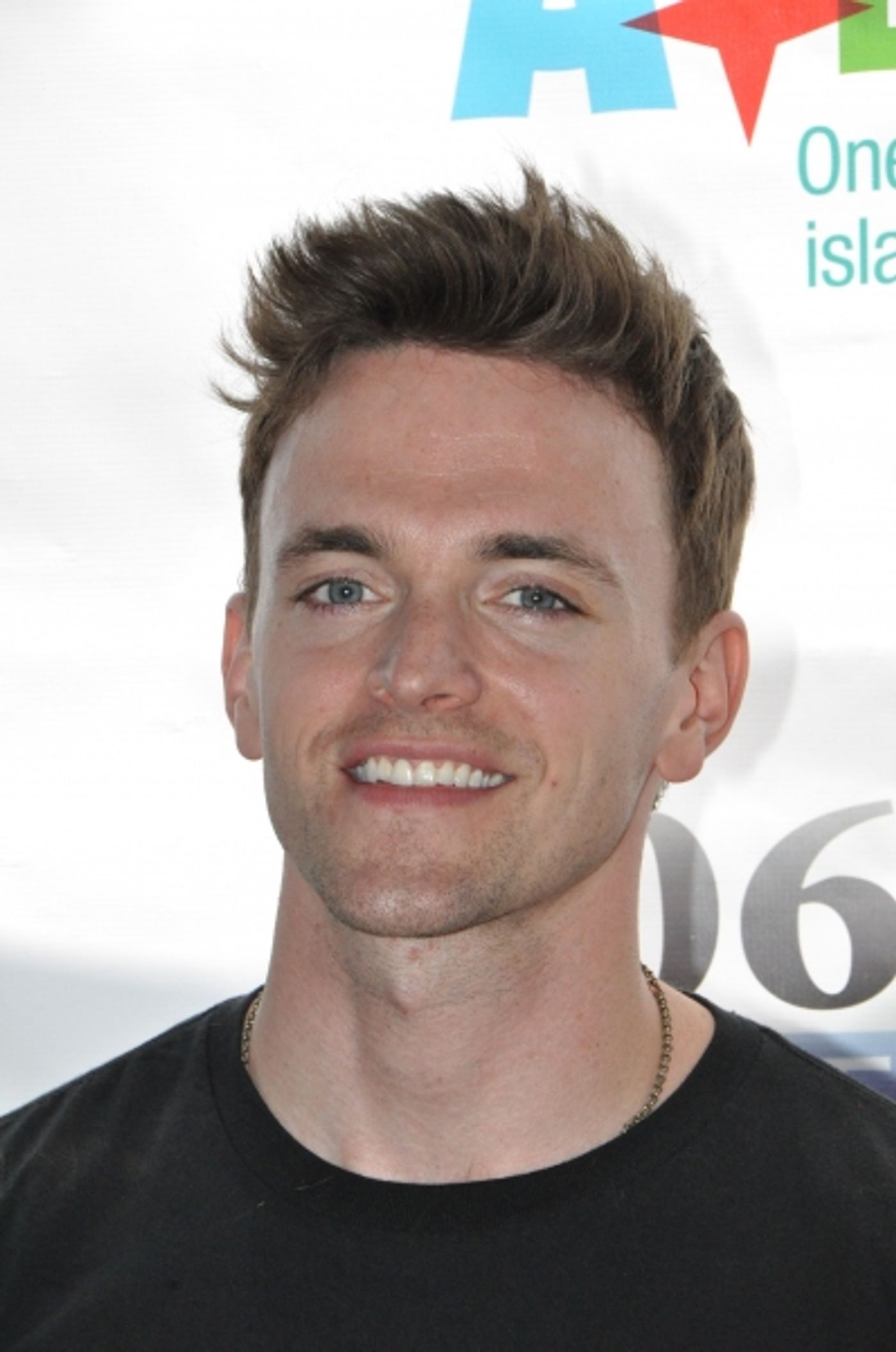 Photo Coverage: Casts of KINKY BOOTS, BEAUTIFUL, PHANTOM & More Perform in Bryant Park  Image