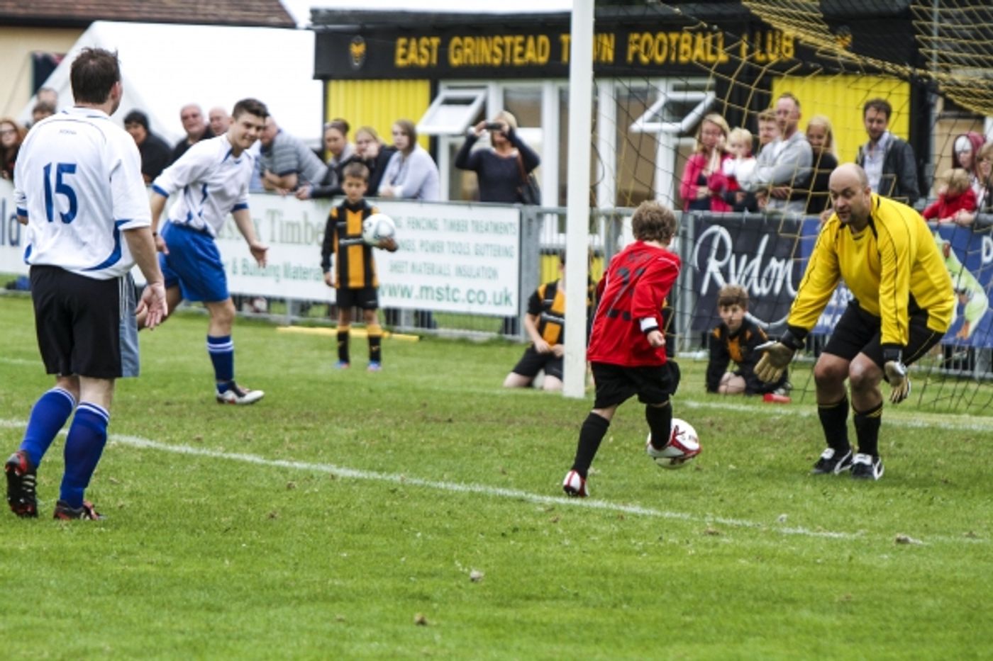 Photo Coverage: LES MIS v PHANTOM - The Previous Matches!  Image