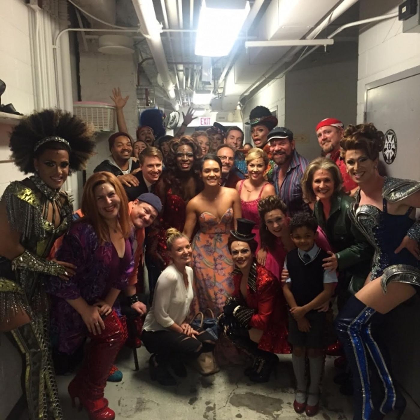 Photo Flash: EMPIRE's Grace Gealey & Kaitlin Doubleday Visit KINKY BOOTS in Chicago  Image