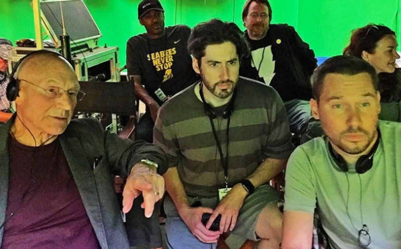 Photo Flash: Patrick Stewart Visits X-MEN: APOCALYPSE Set  Image