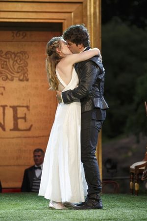 Lily Rabe and Hamish Linklater Photo