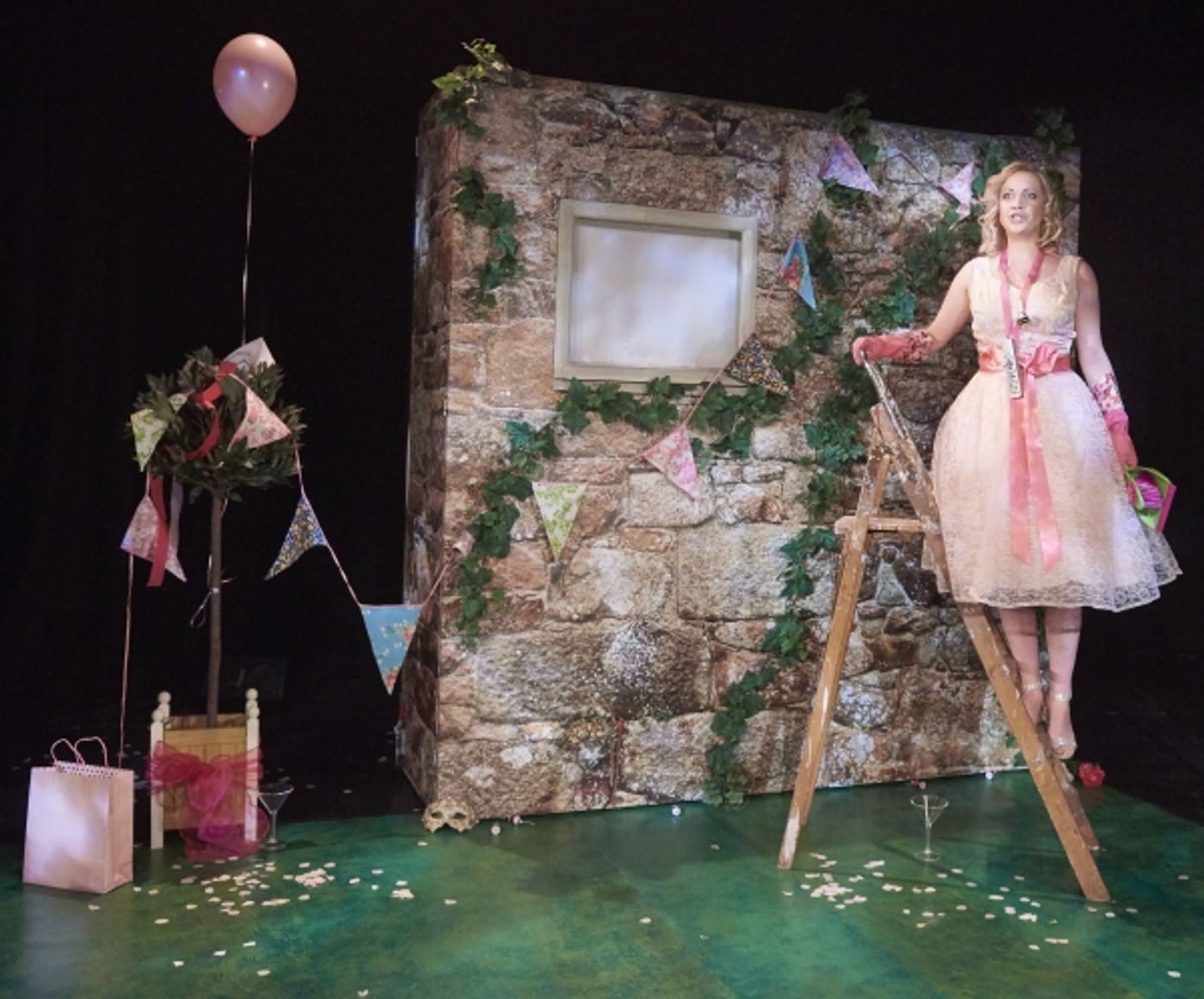 Photo Flash: First Look - Shakespeare's Globe to Make Edinburgh Fringe Debut with SHAKESPEARE UNTOLD Photo Flash: First Look - Shakespeare's Globe to Make Edinburgh Fringe Debut with SHAKESPEARE UNTOLD Image