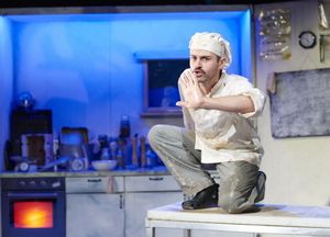 Tom Giles @ BroadwayWorld Tom Giles Photo