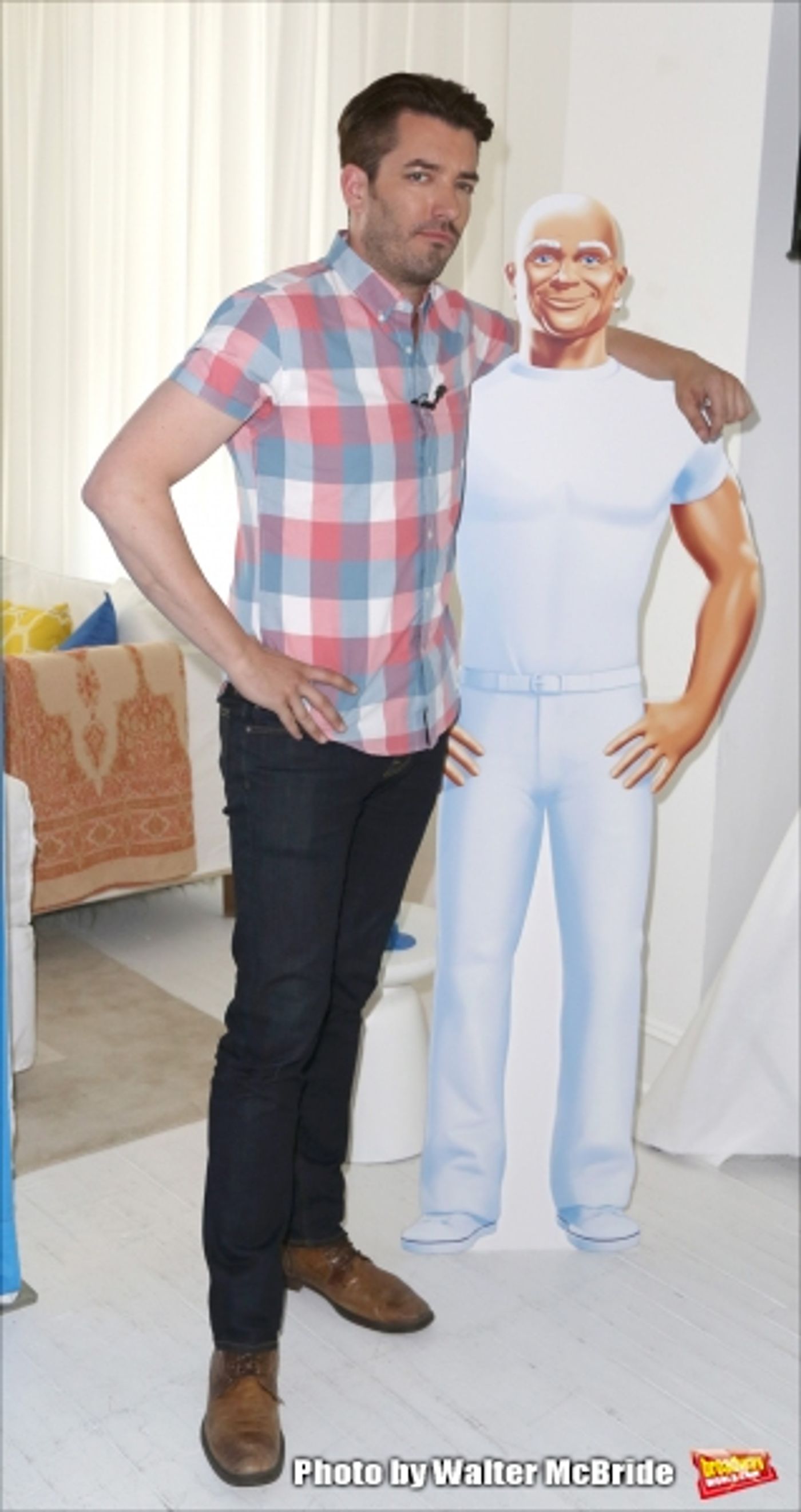 Photo Coverage: #15MINRENO Ideas With Mr. Clean, Ashley Greene and Jonathan Scott Photo Coverage: #15MINRENO Ideas With Mr. Clean, Ashley Greene and Jonathan Scott Image