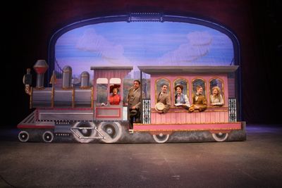 Kathryn Kendall (Dolly), Bill Nolte (Horace), Steve Hitchcock (Cornelius), Kerry Cont Photo