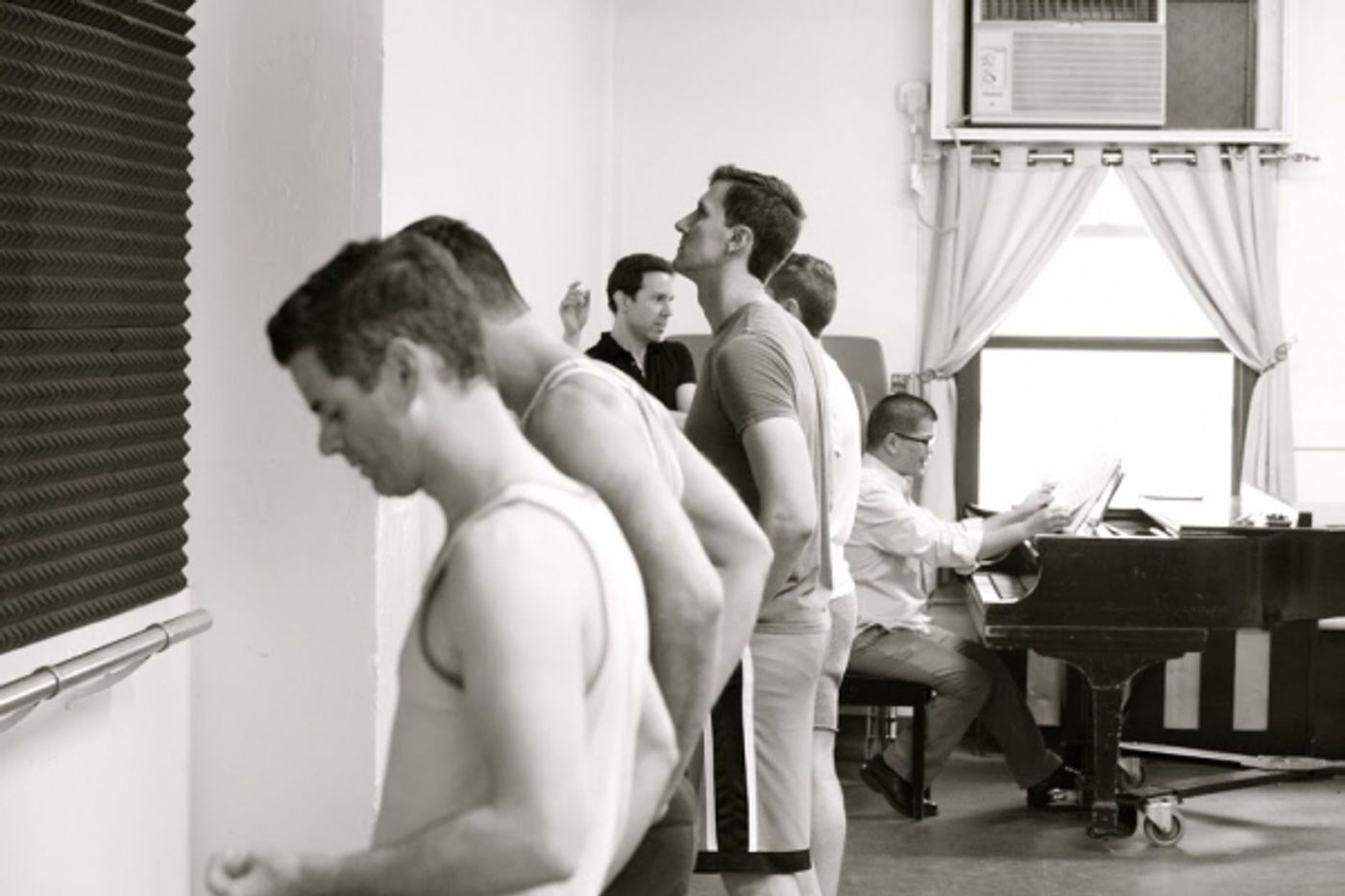 Photo Coverage: BACKWARDS IN HIGH HEELS at Westchester Broadway Theatre  Image