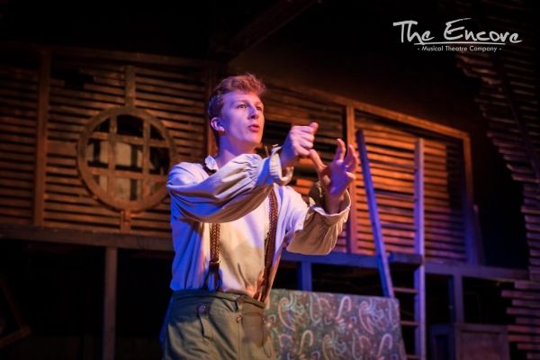 Elliott Styles Photo