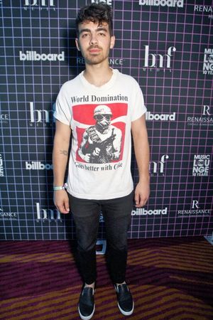 Joe Jonas @ BroadwayWorld Joe Jonas Photo