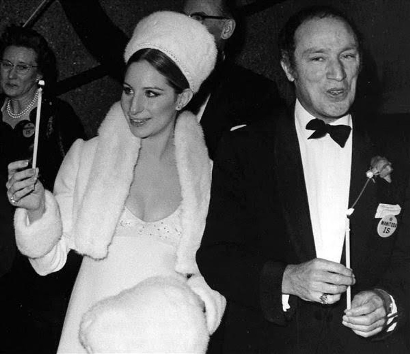 Photo Flash: More Shots! Barbra Streisand Sports Designs by Arnold Scaasi  Image