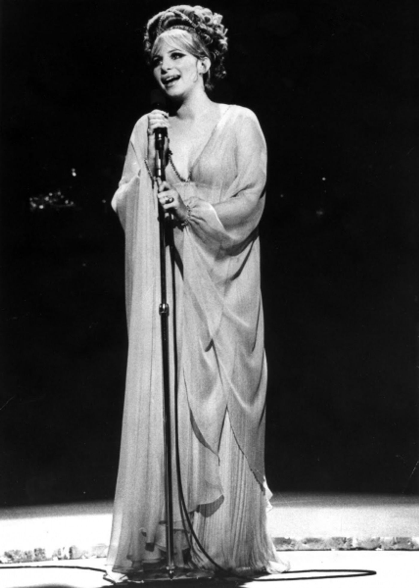 Photo Flash: More Shots! Barbra Streisand Sports Designs by Arnold Scaasi  Image