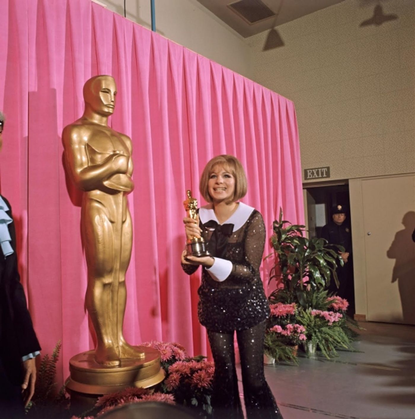 Photo Flash: More Shots! Barbra Streisand Sports Designs by Arnold Scaasi  Image