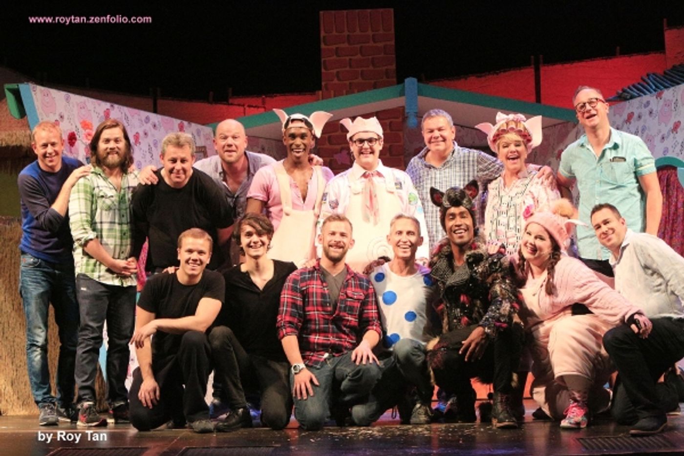 Photo Coverage: First Look at THE THREE LITTLE PIGS, Starting Tonight at The Palace Theatre  Image