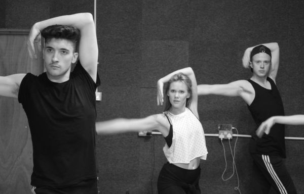 Photo Flash: SUMMER DREAMING UK Tour Kicks Off Tonight  Image