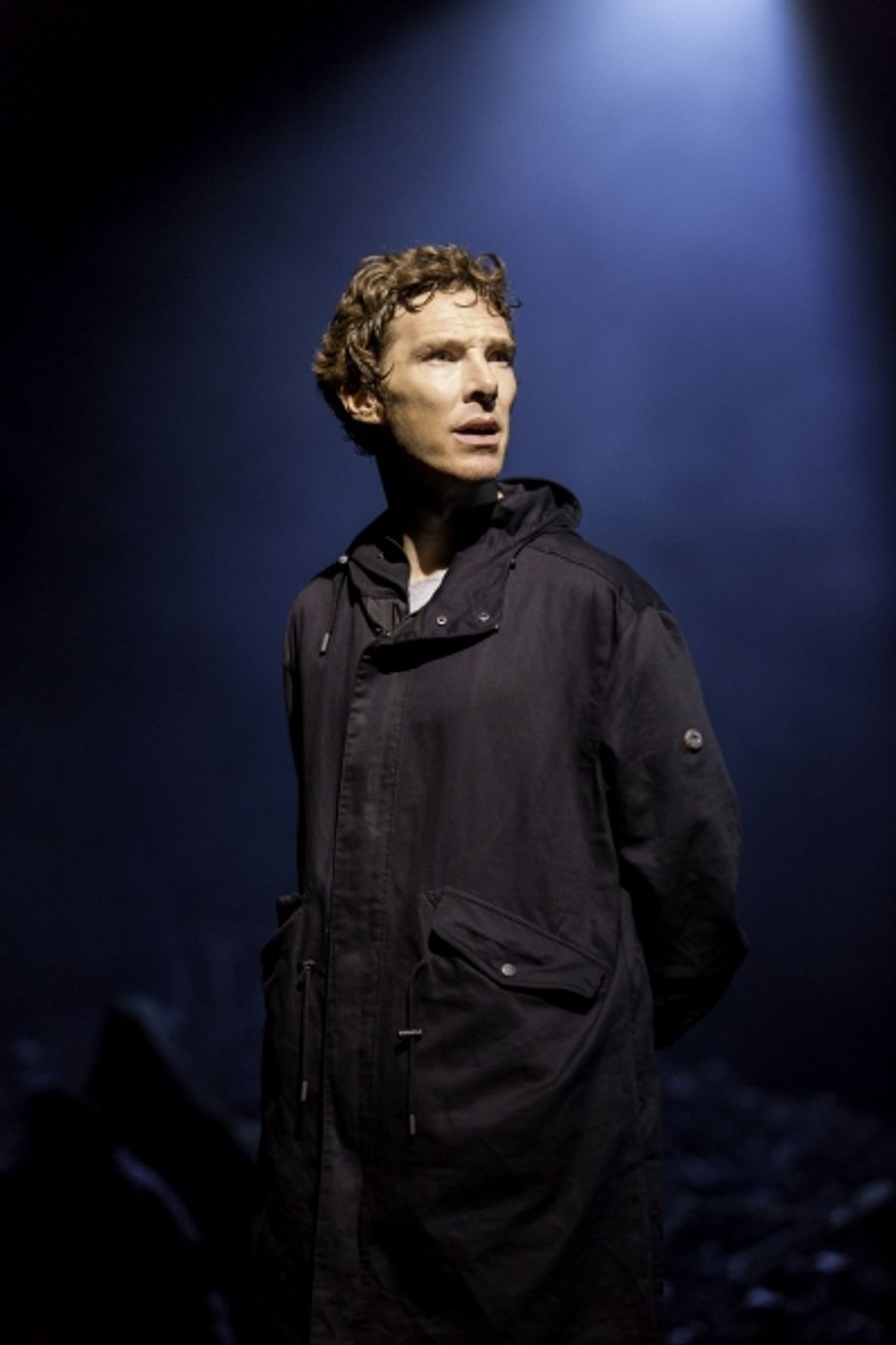 Photo Flash: First Look at Benedict Cumberbatch & More in Barbican Theatre's HAMLET Image
