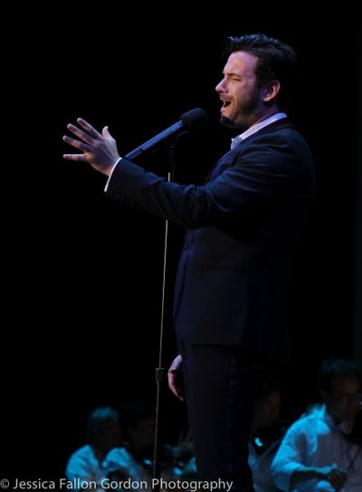 Colin Donnell Photo