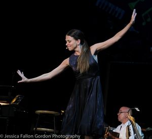 Sutton Foster Photo