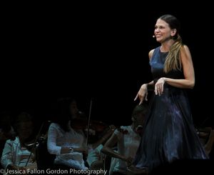 Sutton Foster Photo