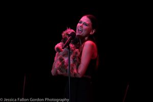 Sutton Foster and Mabel Photo