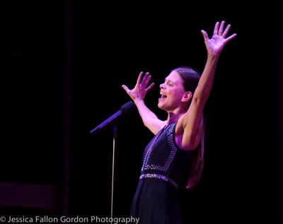 Sutton Foster Photo