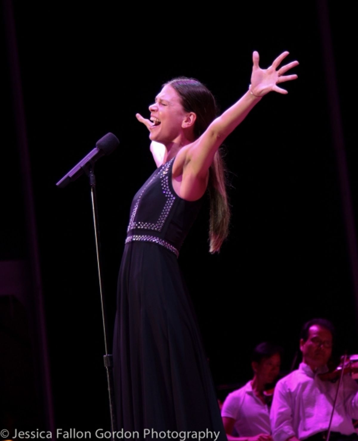 Sutton Foster at 